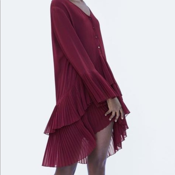 contrasting pleated dress zara